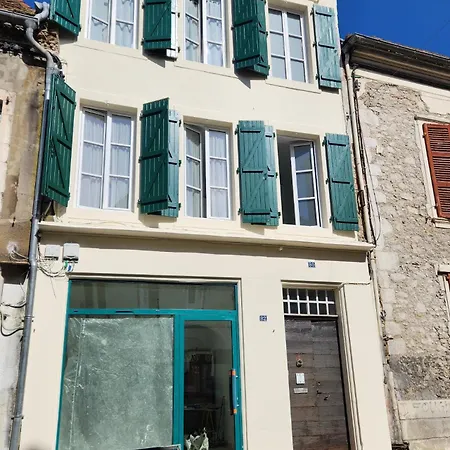 Le Grand Houx Apartment